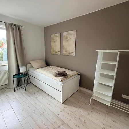 80qm- 3 Bedrooms - Fast Wifi- Free Parking- Casa Bella Hannover