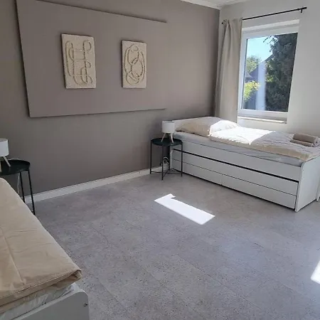 80qm- 3 Bedrooms - Fast Wifi- Free Parking- Casa Bella Appartement Hannover